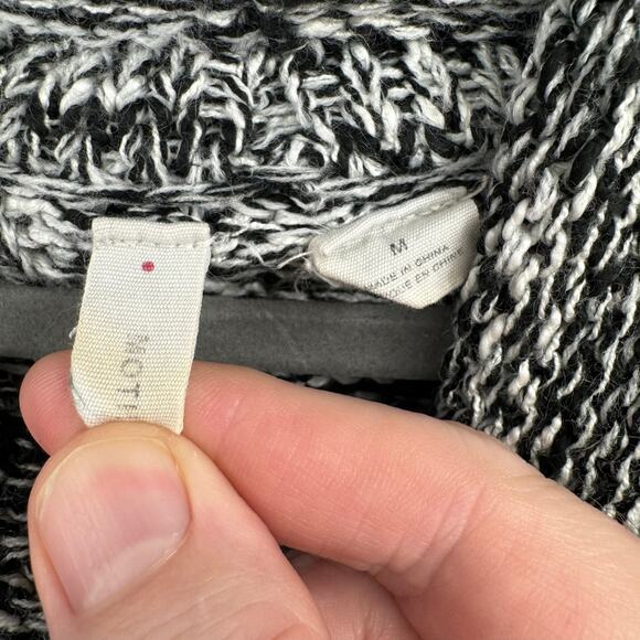 Moth Anthropologie Cable Knit Oversized Boxy Sweater Womens Medium Black White - Picture 4 of 7